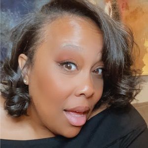 Meet your Posher, Laticia